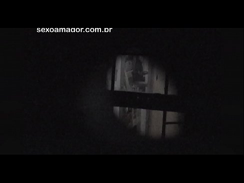 ❤️ Blondinko na skrivaj snema voajer iz soseske, skrit za votlimi opekami ️❌  Seks pri nas ﹏
