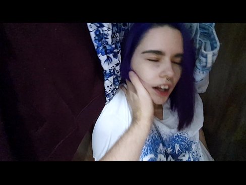 ❤️ Našel sem svojo sestro v omari in ji pomagal narediti ️❌  Seks pri nas ﹏